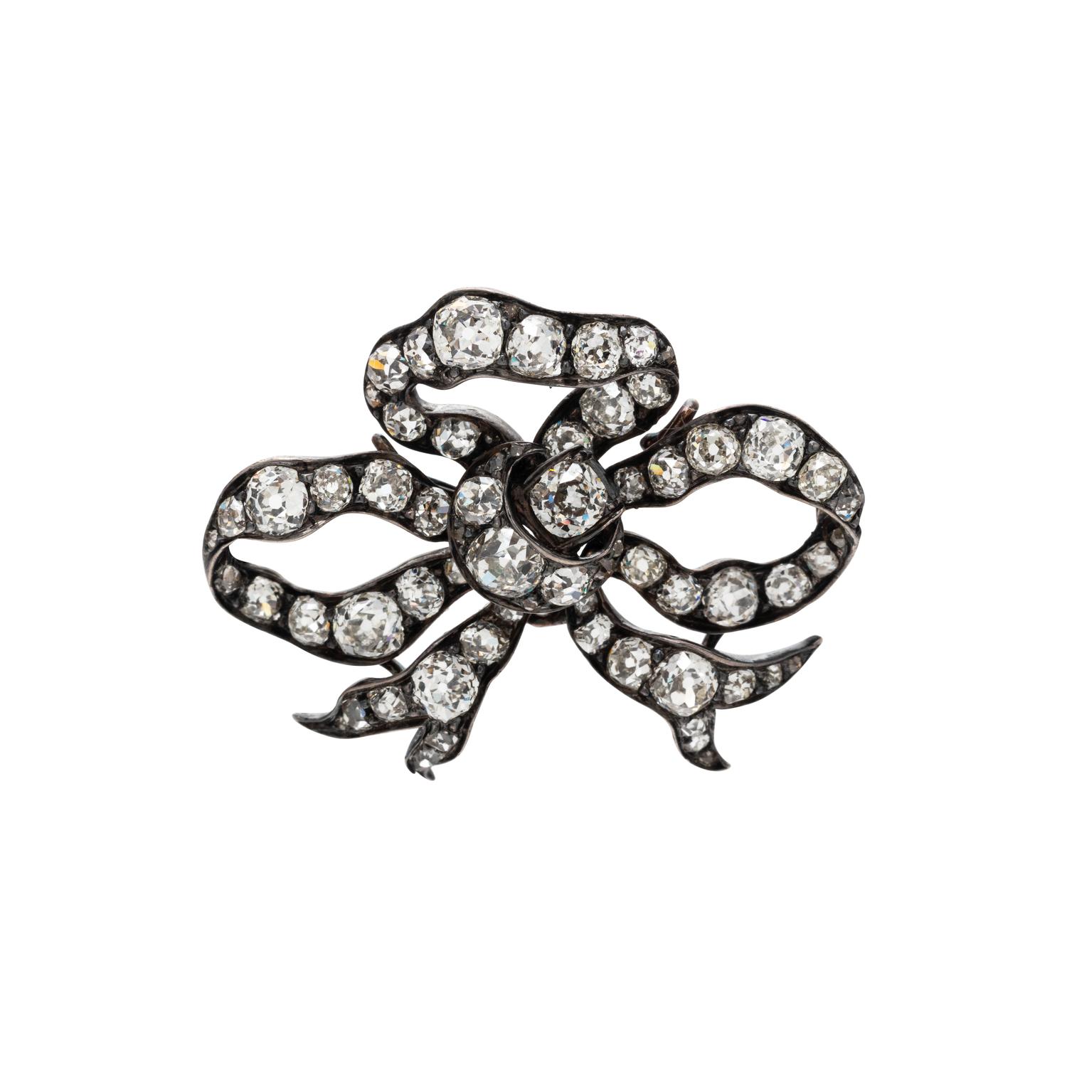ANTIQUE, DIAMOND BOW BROOCH