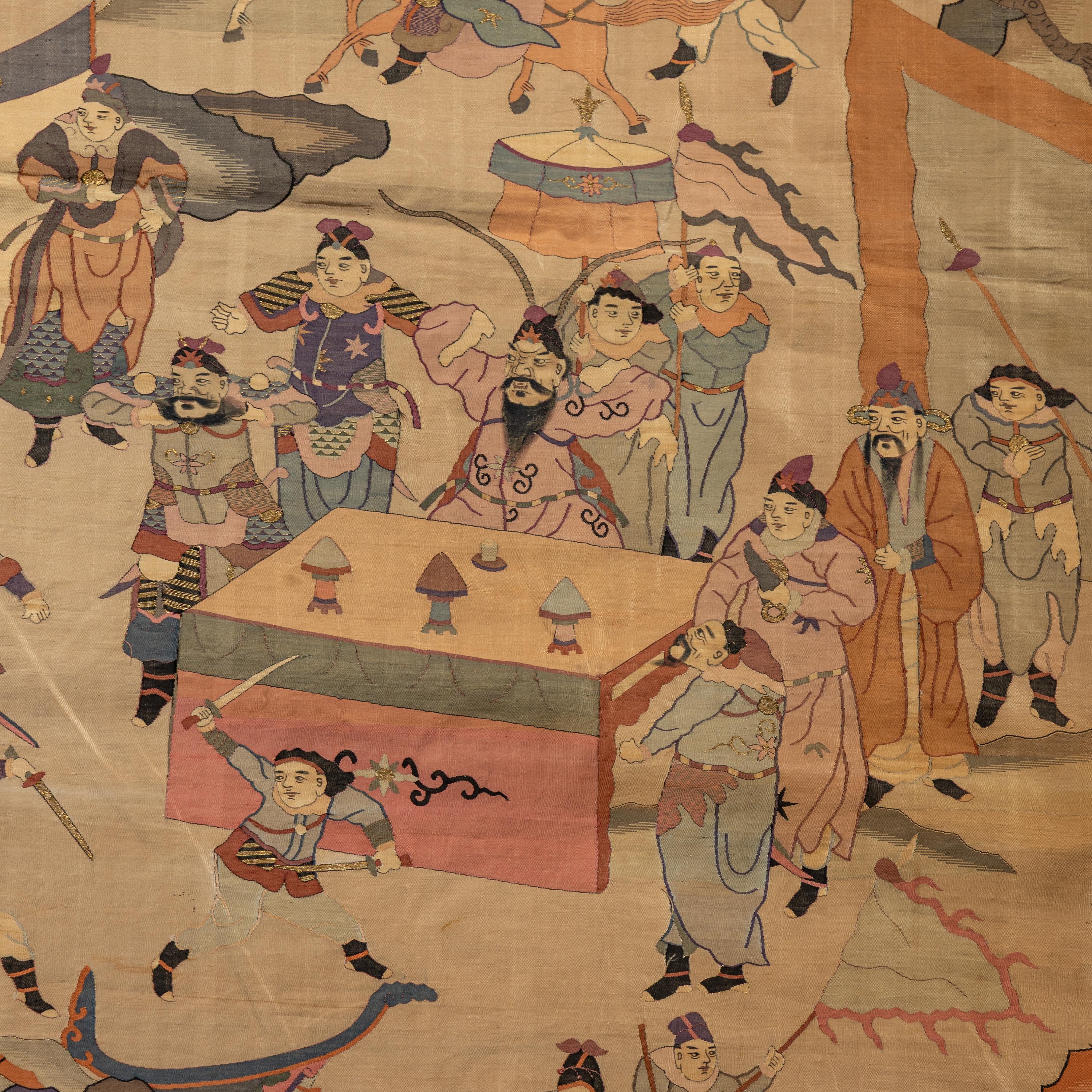 A Large Chinese Kesi Silk 'Battle Scene' Panel, Late Qing Dynasty — 清晚期 緙絲刀馬人物圖大挂賬