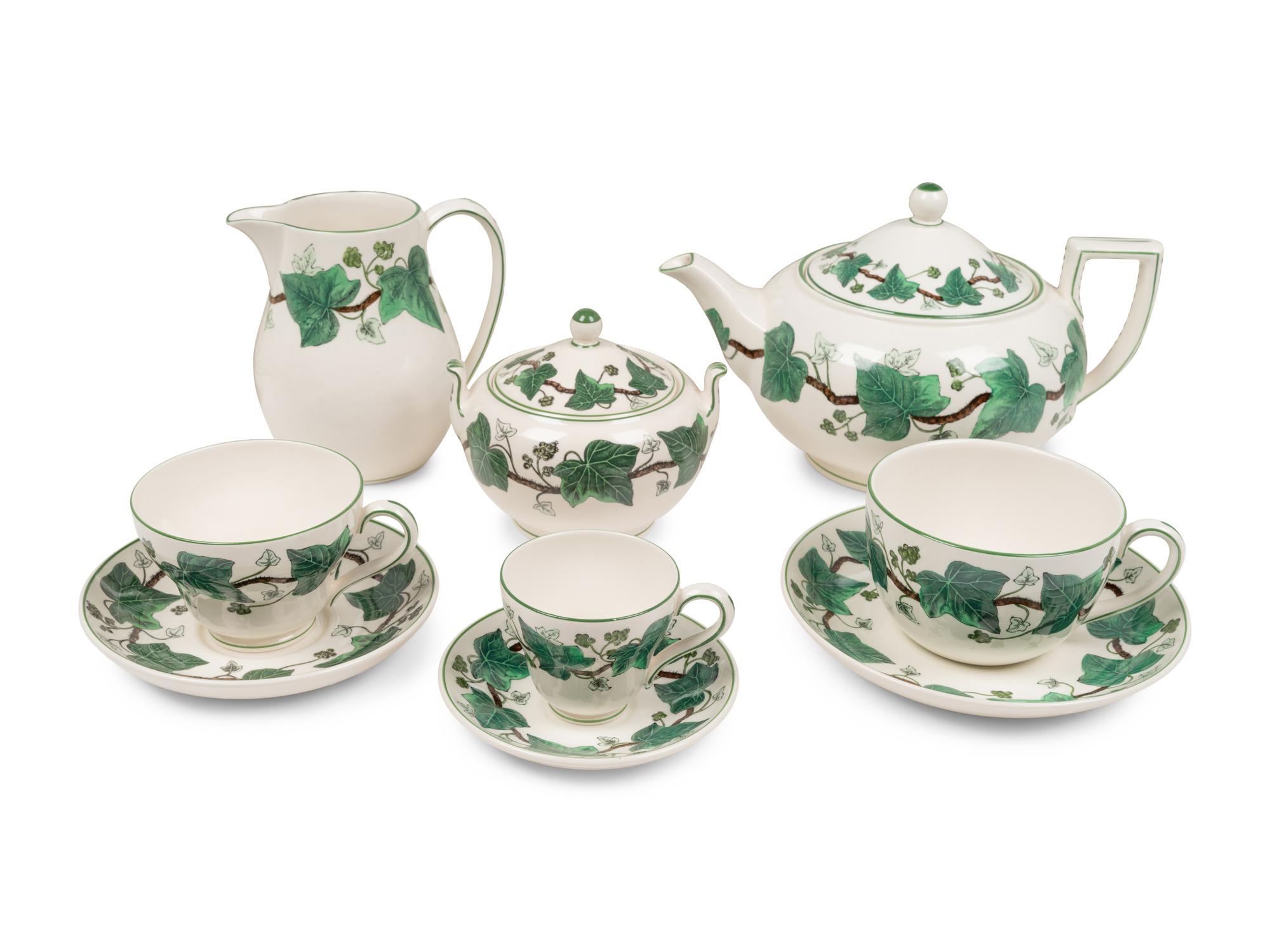 A Wedgwood Napoleon Ivy Queensware Dinner Service