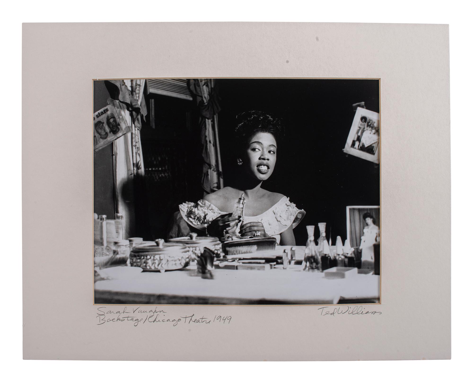 [EARLY PHOTOGRAPHY - MUSIC]. WILLIAMS, Ted (1925-2009), photographer. Sarah Vaughn, Backstage / Chicago theater 1949 (printed later).
