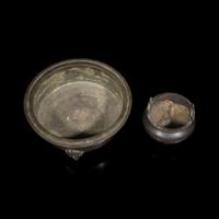 Two Chinese patinated bronze censors 加漆銅香爐兩件 Apocryphal Xuande marks ????