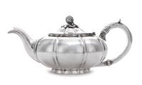 A William IV Bachelor's Teapot, Charles Gordon, London, 1832, having a gourd and foliate finial surmounting a ribbed lid and body.