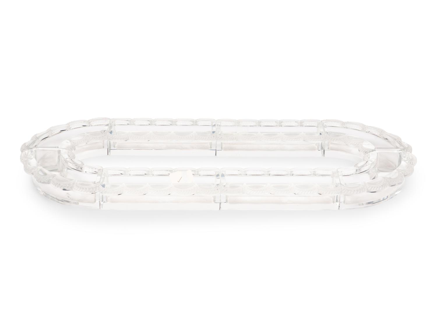 A Lalique Eight-Piece Festons Chemin de Table Centerpiece
