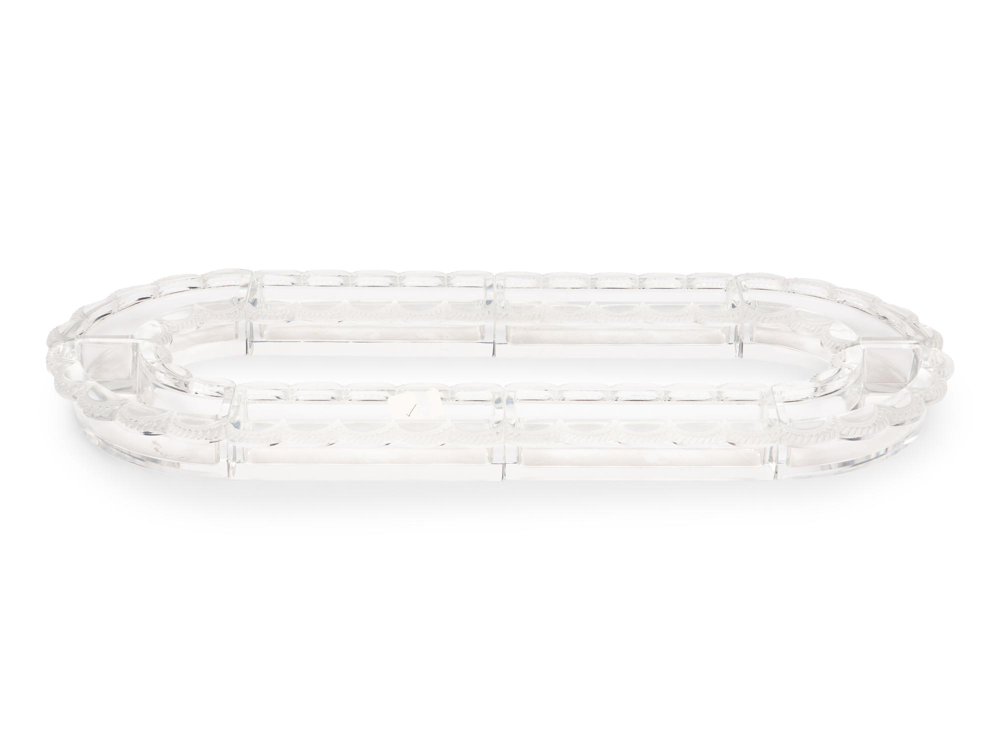A Lalique Eight-Piece Festons Chemin de Table Centerpiece