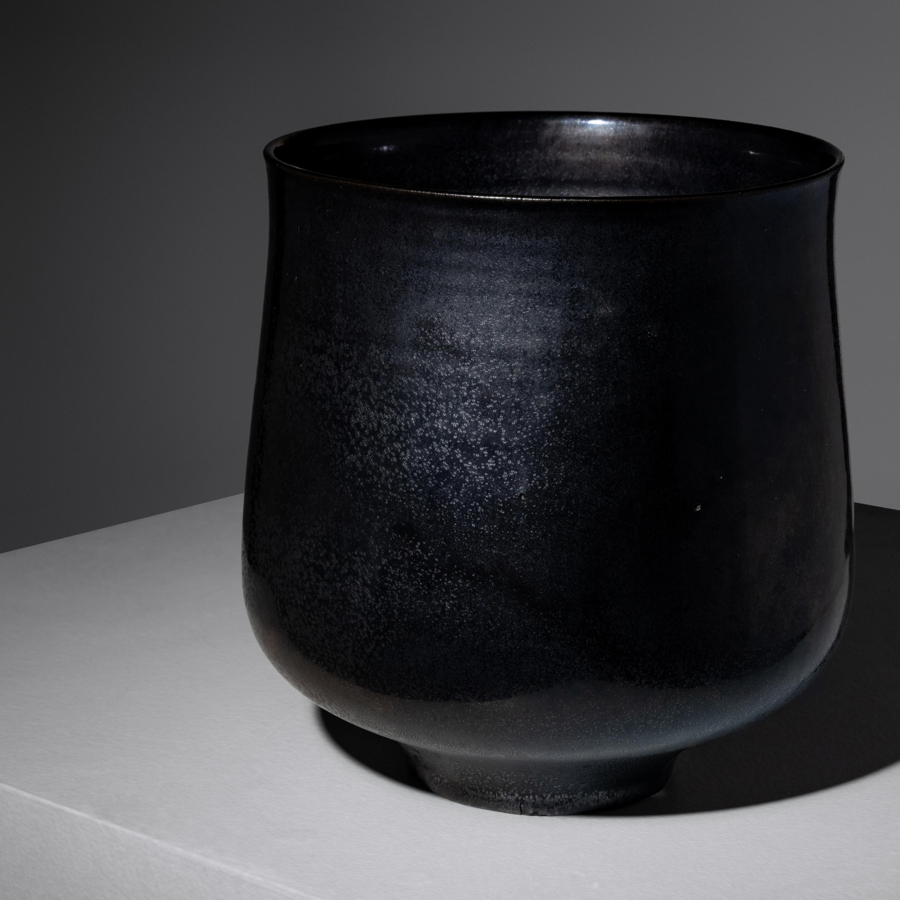 Vase in Crystalline Gunmetal, 1962 Los Angeles, California, USA