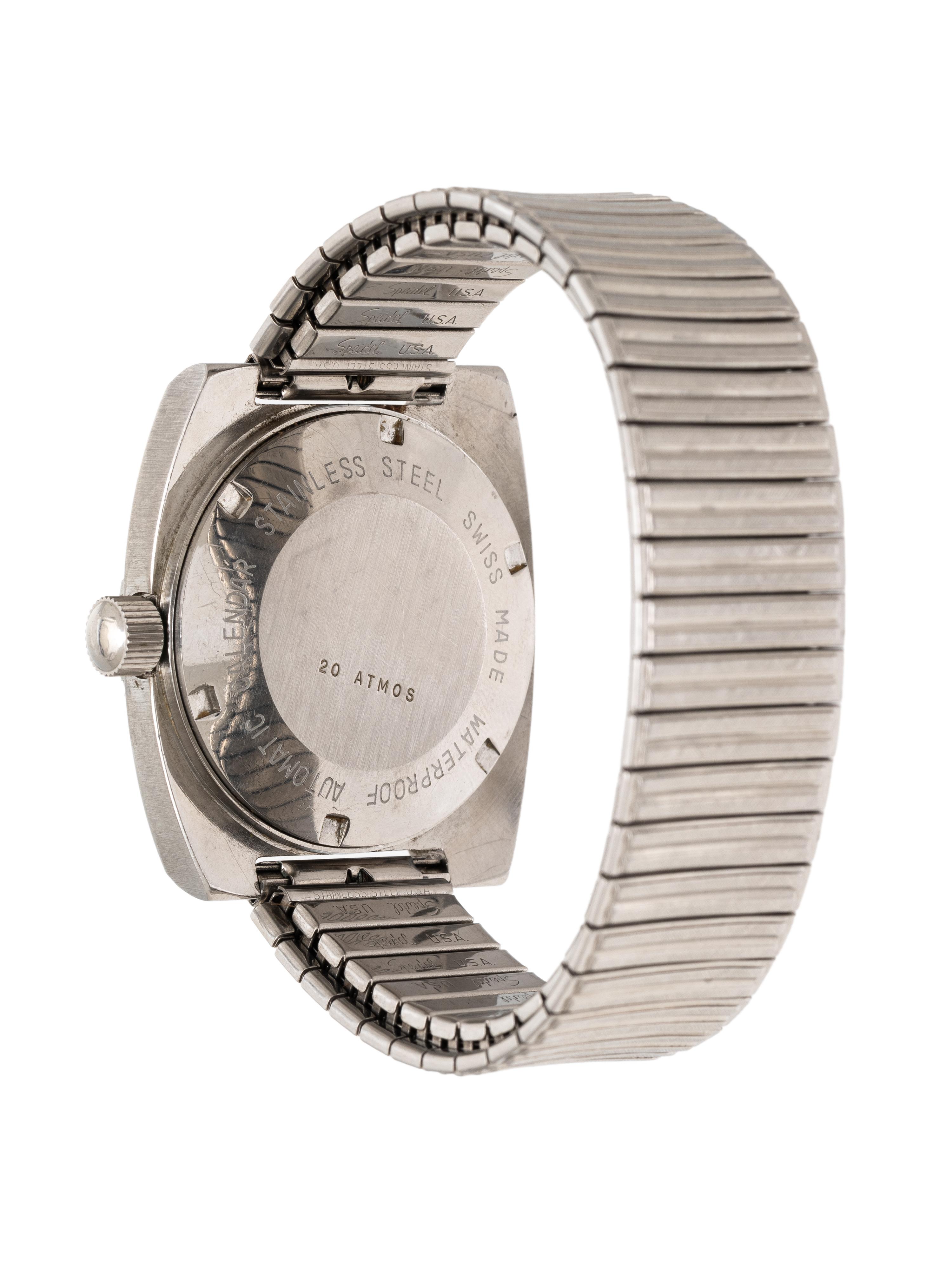 MARSHALL FIELD & COMPANY, STAINLESS STEEL 'DIVER WATCH' WITH RARE 'LOLLIPOP' SECONDS HAND