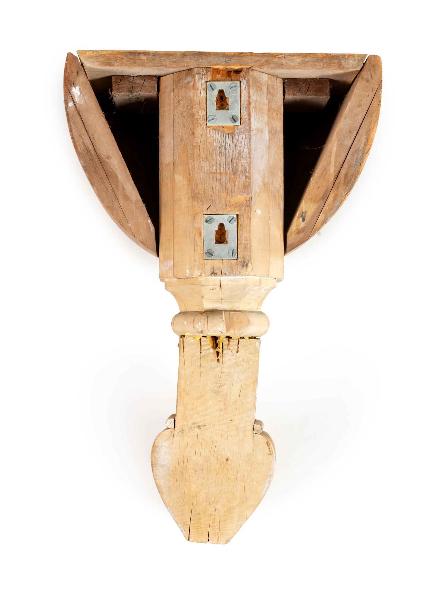 A Continental Pine Bracket