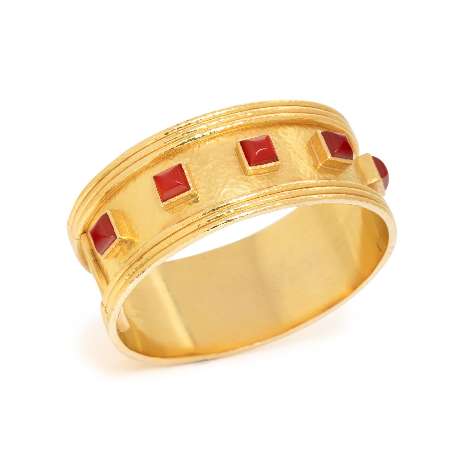ELIZABETH LOCKE, YELLOW GOLD AND CARNELIAN BANGLE BRACELET