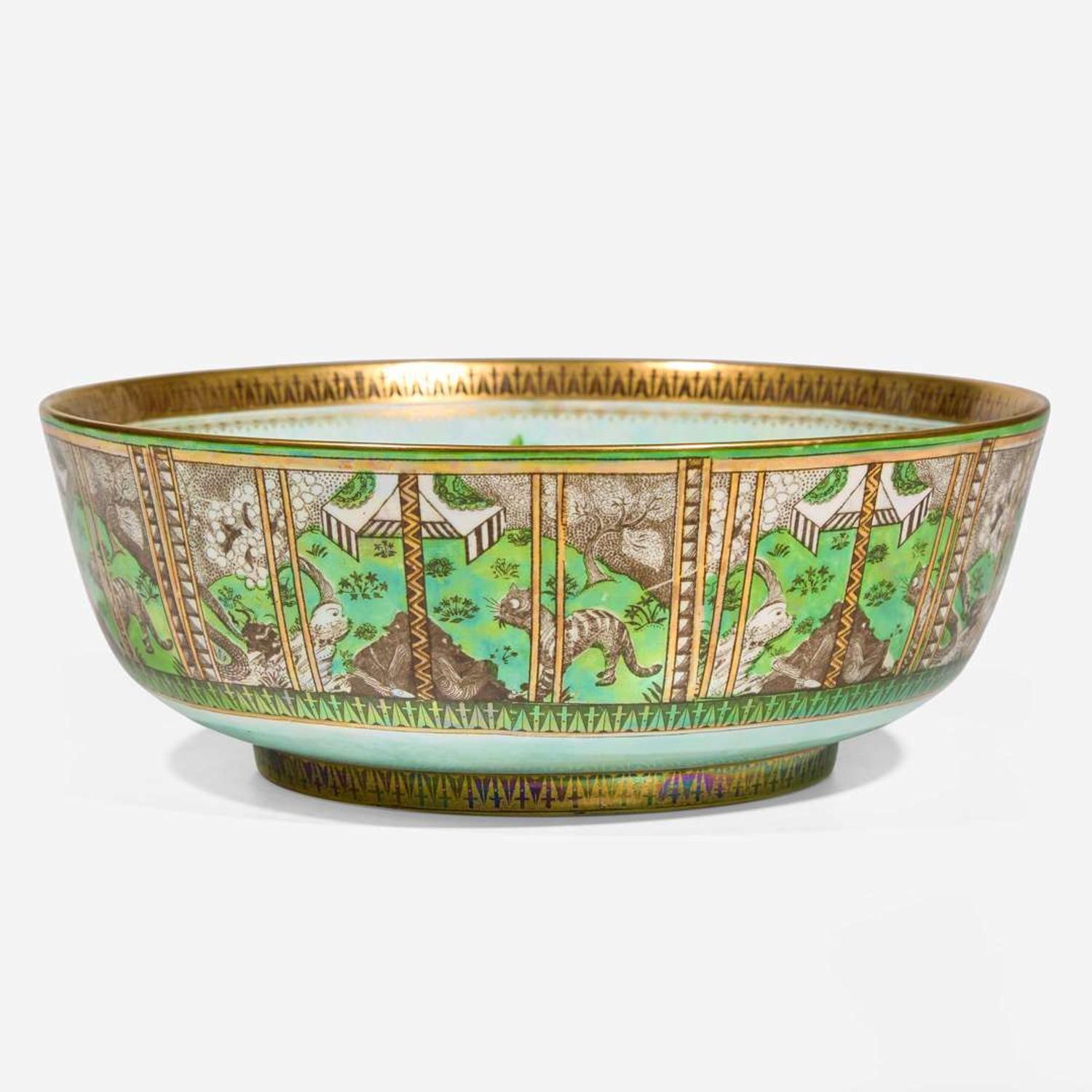 A Large Wedgwood Lustre Imperial Bowl UK, circa 1920