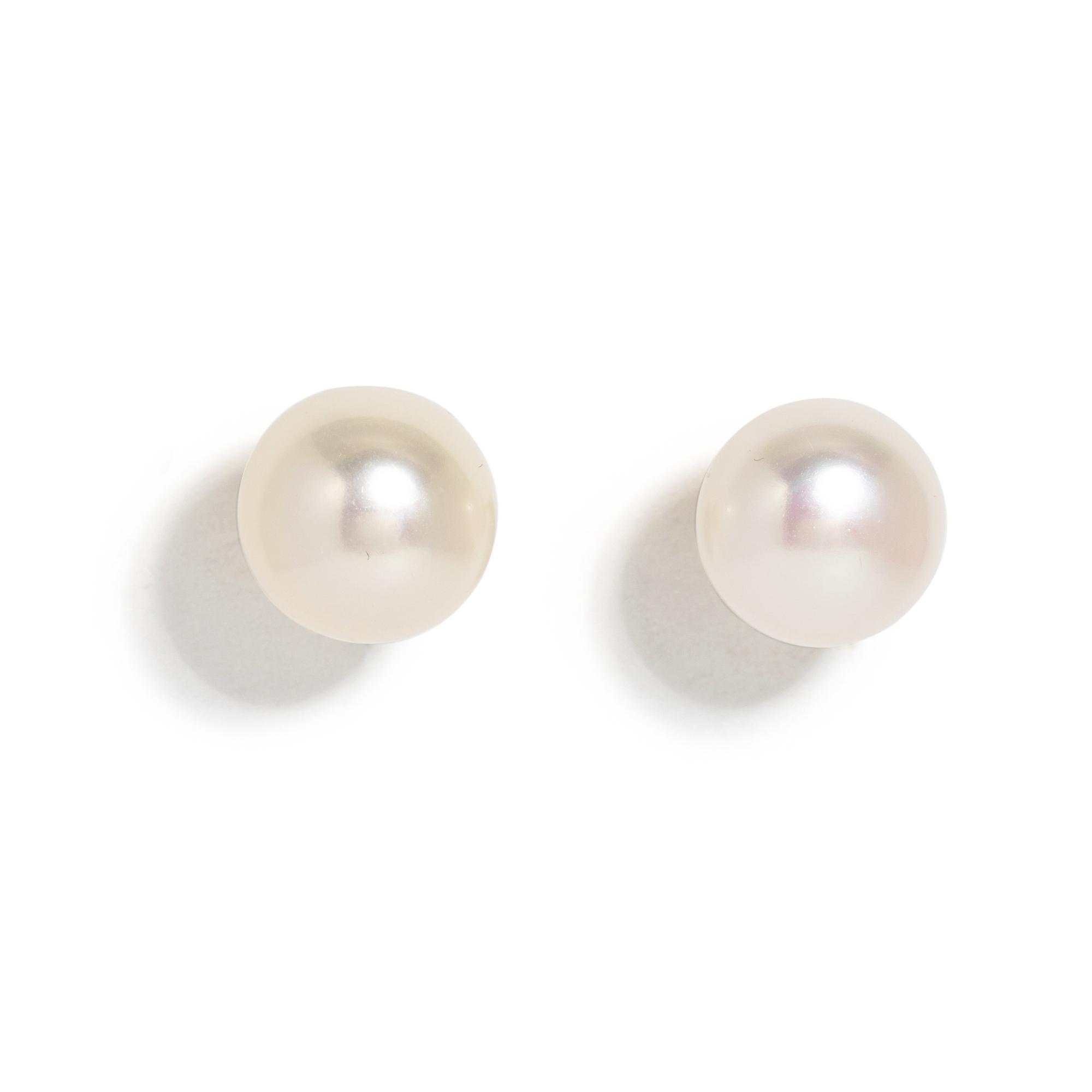 COLLECTION OF YELLOW GOLD AND CULTURED PEARL JEWELRY