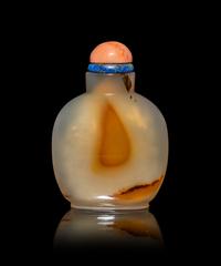 A Chinese Shadow Agate Snuff Bottle