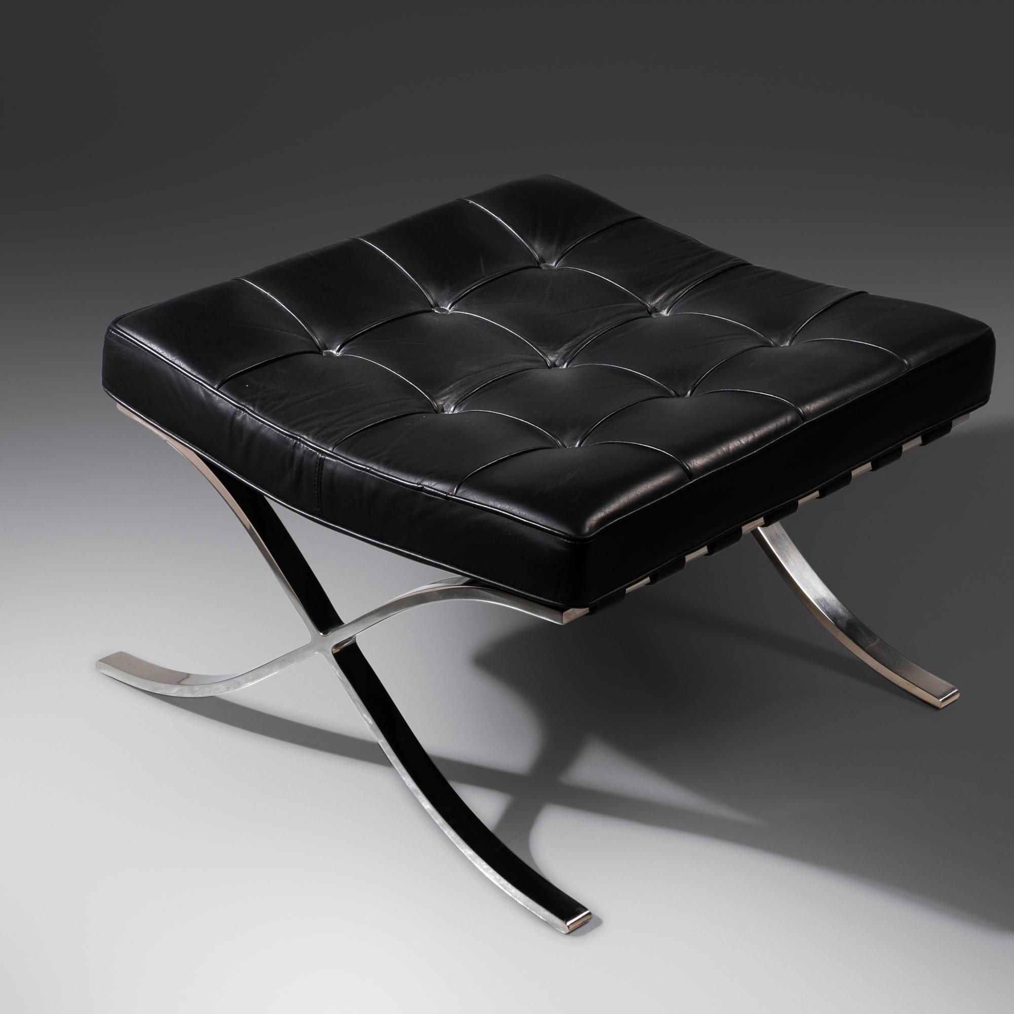 Barcelona Ottoman Knoll International, USA
