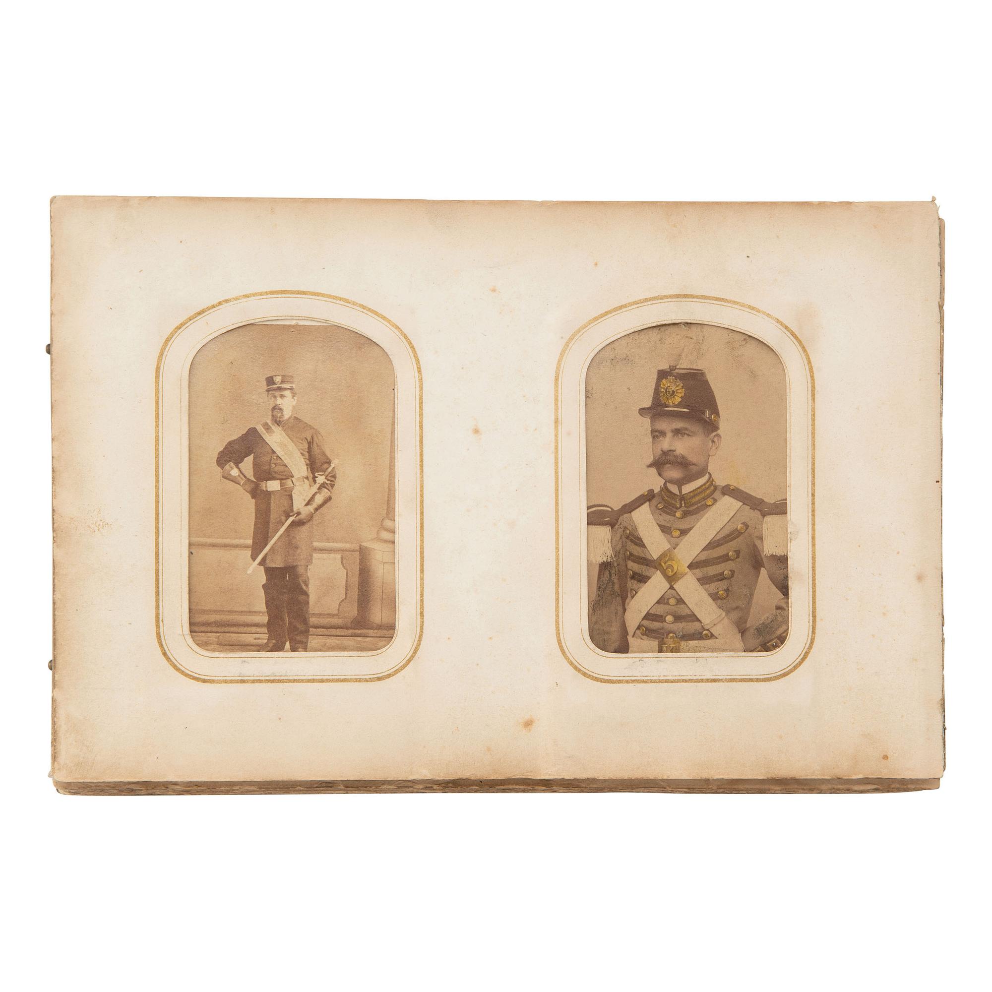 [Civil War] Carte de Visite Albums of Soldiers and Civilians incl. a Photographer with His Camera