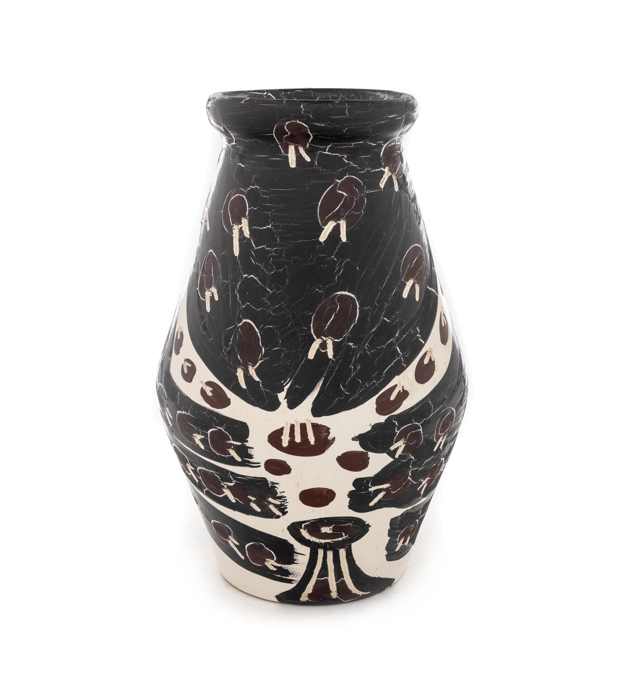 Hibou marron noir