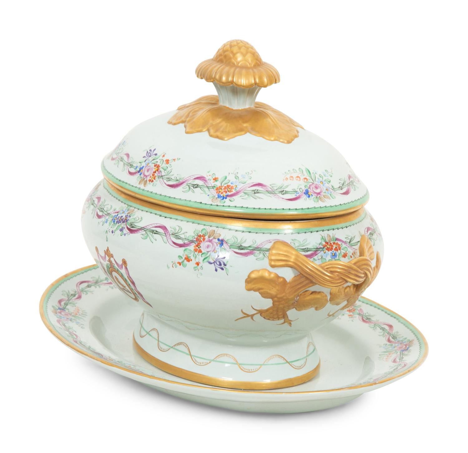 A Mottahedeh Lowestoft Rose Porcelain Covered Tureen and Underplate