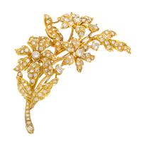 An 18 Karat Yellow Gold and Diamond Brooch, 14.25 dwts.