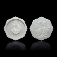 A Chinese White Hardstone Floriform 'Peach' Box and Cover — 白石菱花式福桃紋蓋盒