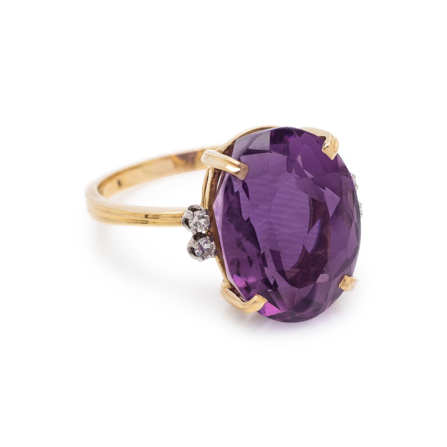 AMETHYST AND DIAMOND RING