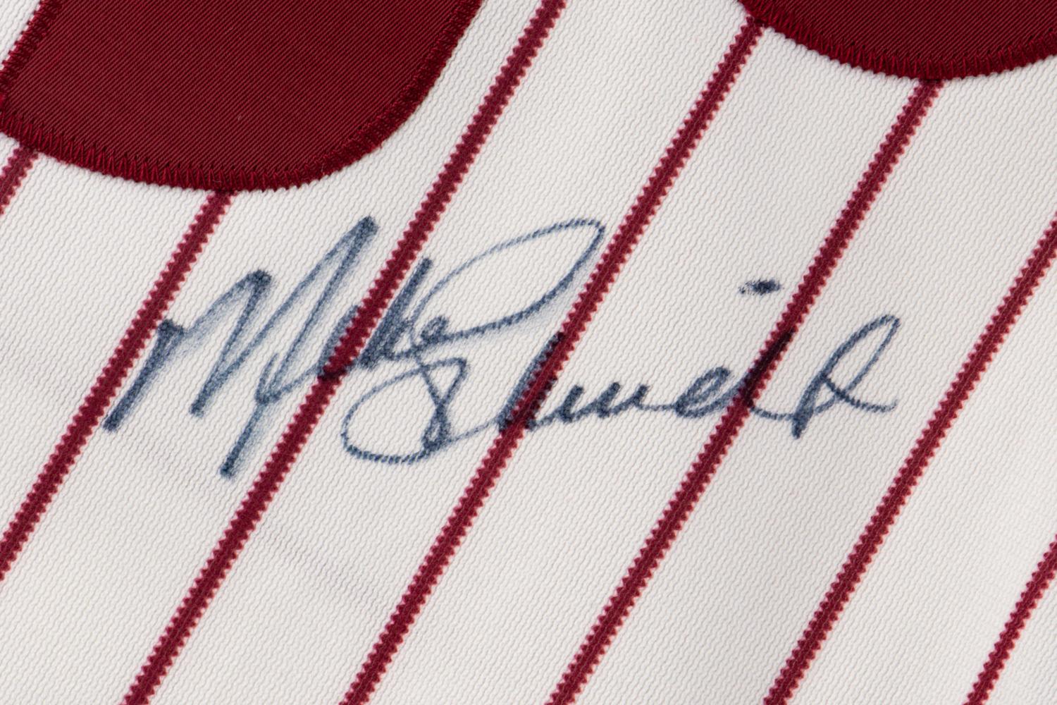 A Mike Schmidt Signed Autograph Philadelphia Phillies Jersey (Beckett Authentication Services)