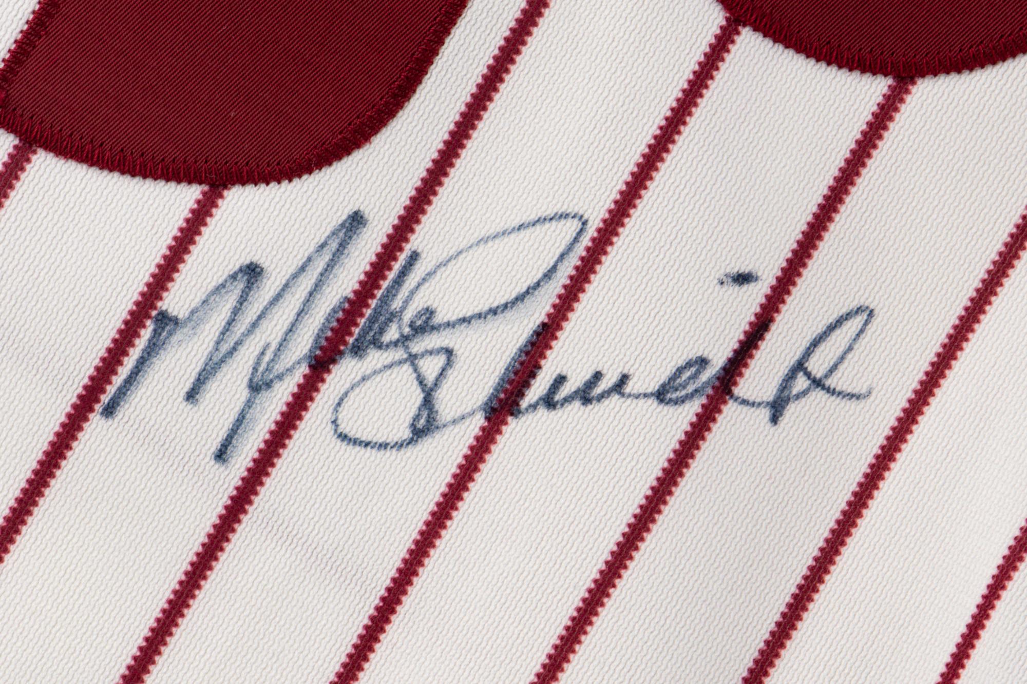 A Mike Schmidt Signed Autograph Philadelphia Phillies Jersey (Beckett Authentication Services)