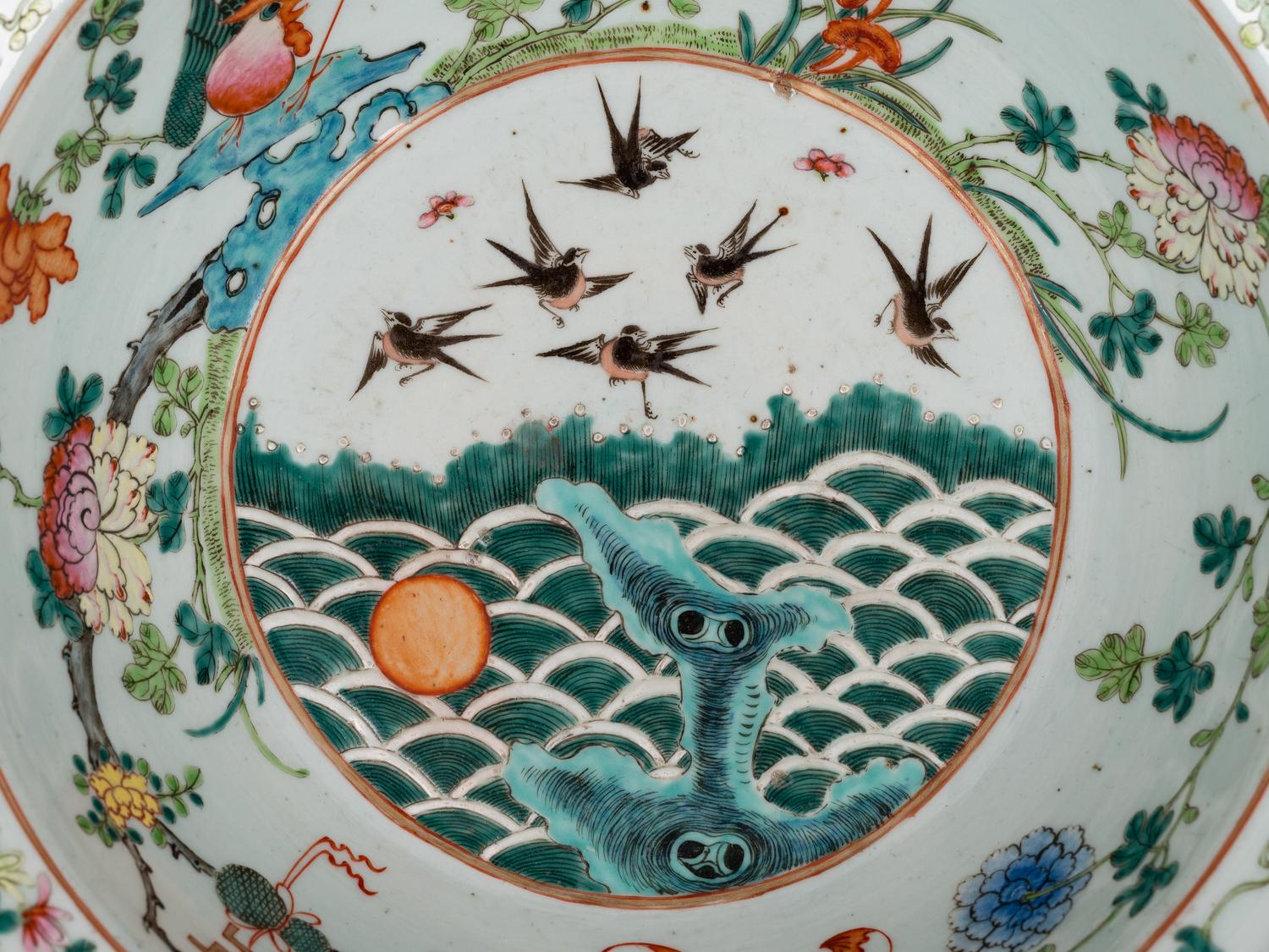 Four Chinese Famille Rose Porcelain Articles