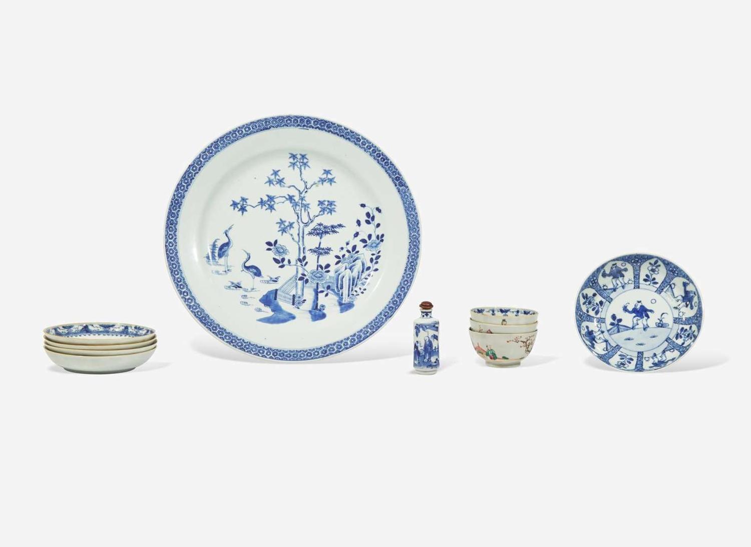 Ten Chinese porcelain items, 18th to 19th century 瓷器一組十件 十八或十九世紀