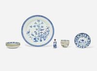 Ten Chinese porcelain items, 18th to 19th century 瓷器一組十件 十八或十九世紀