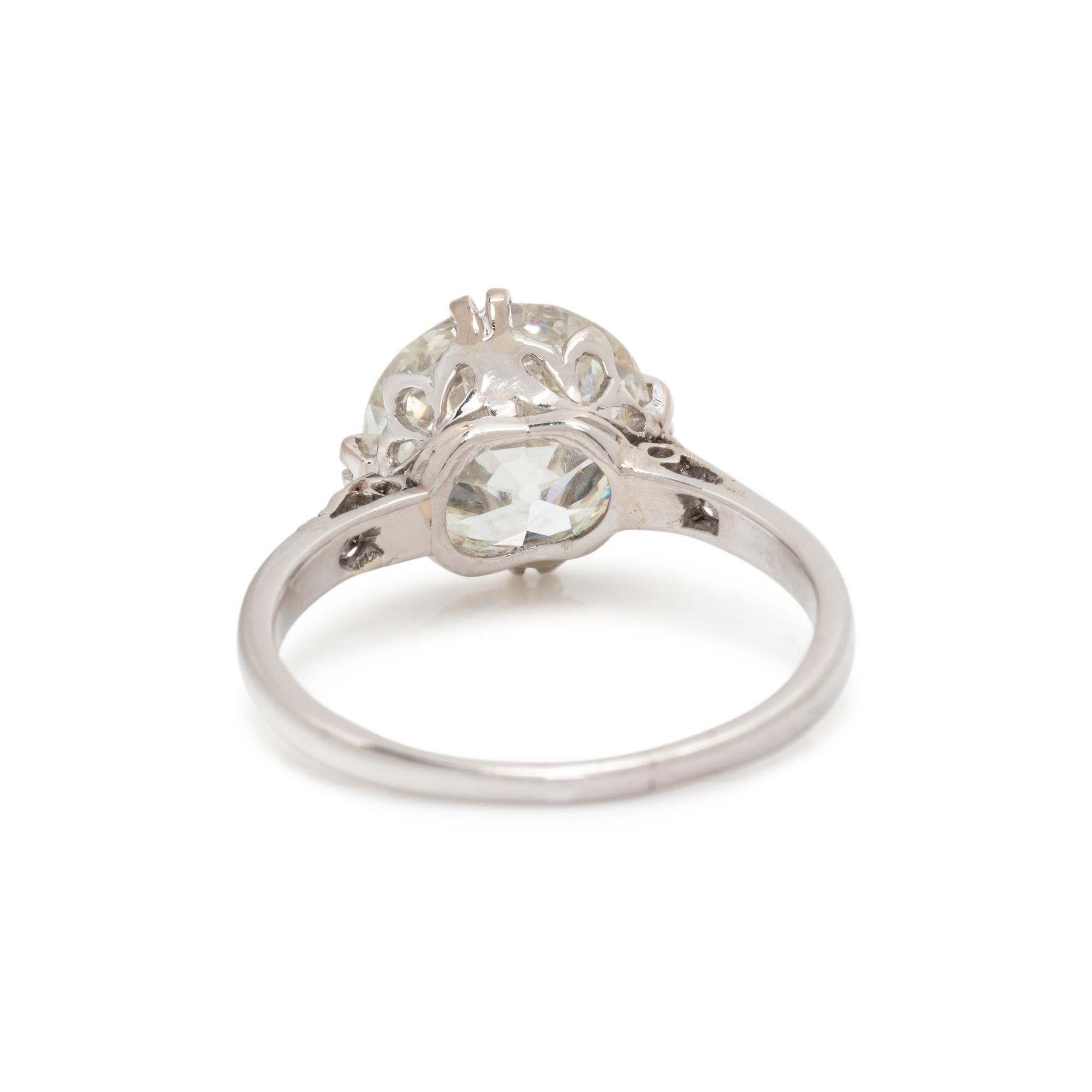 DIAMOND RING