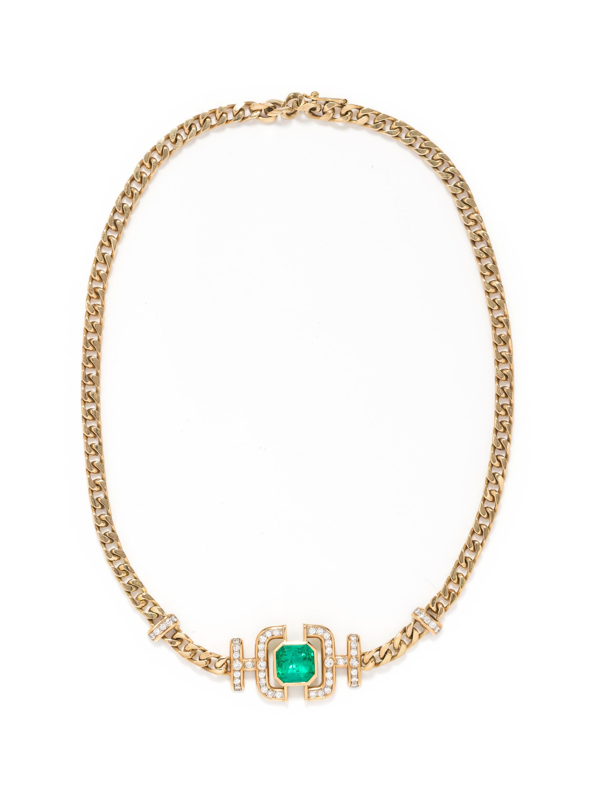 YELLOW GOLD, EMERALD AND DIAMOND NECKLACE