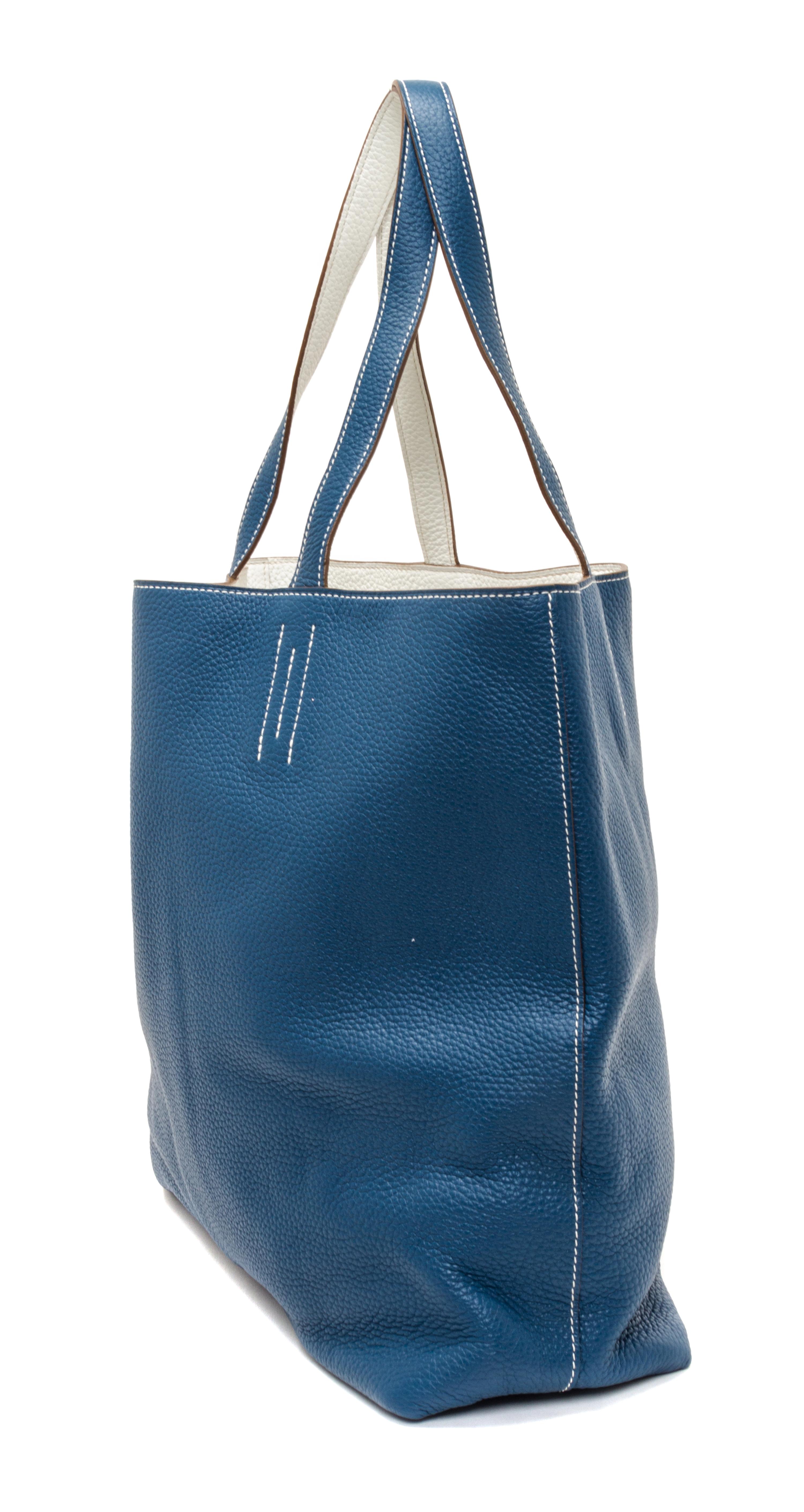 An Hermes Blanc/Bleu 45cm Taurillon Clemence Double Sens Tote, 17.5" x 15.5" x 5".