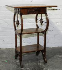 A Victorian Oak Side Table Height 30 x width 22 x depth 17 inches. — SECOND HALF 19TH CENTURY