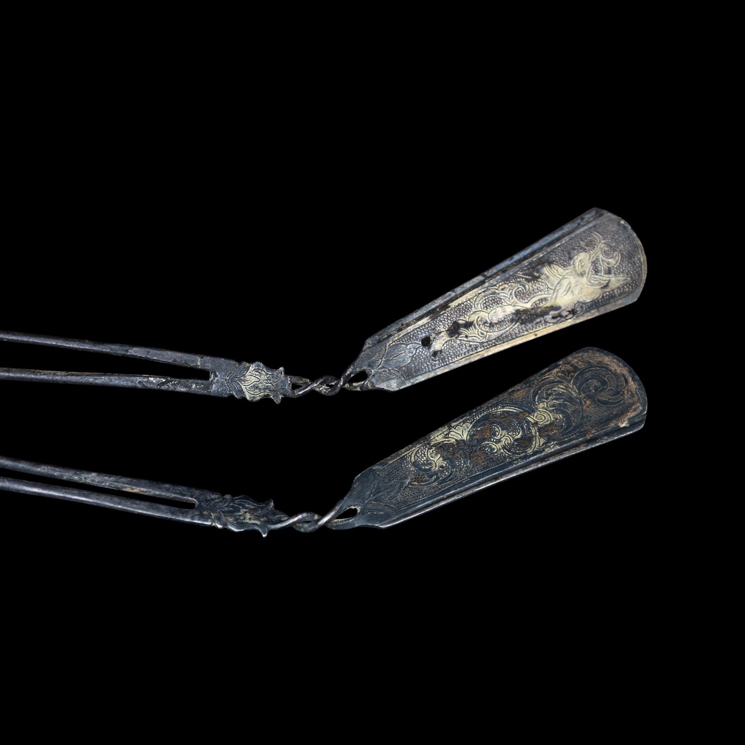A Pair of Chinese Parcel Gilt Silver 'Bird and Foliate' Hairpins, Chai, Tang Dynasty 唐 鎏金卷草飛鳥紋銀釵一對