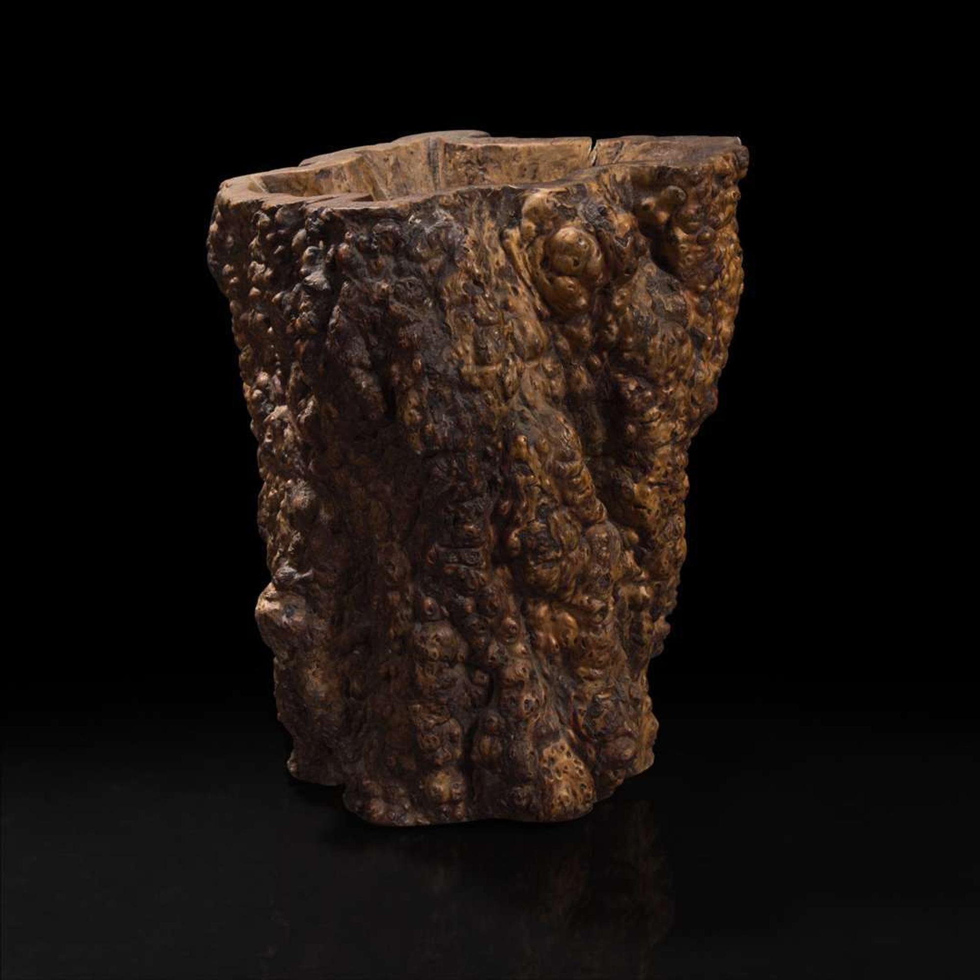 A burlwood brush pot