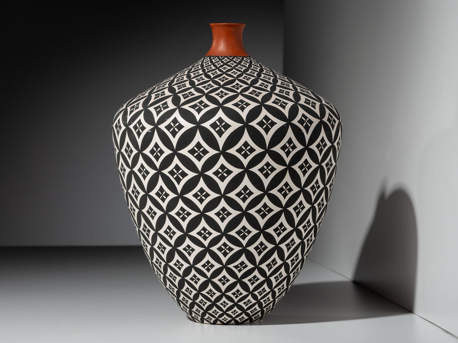 Op-Art Pottery Vase
