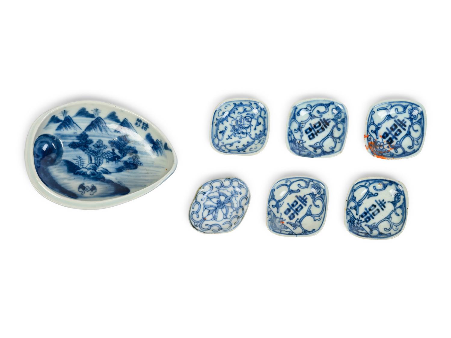 Seven Chinese Blue and White Porcelain Articles