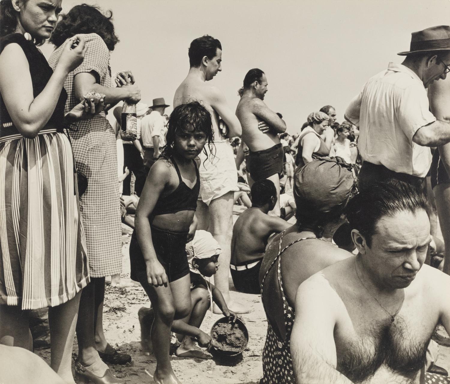 Morris Engel (1918-2005) Coney Island, New York, 1940s