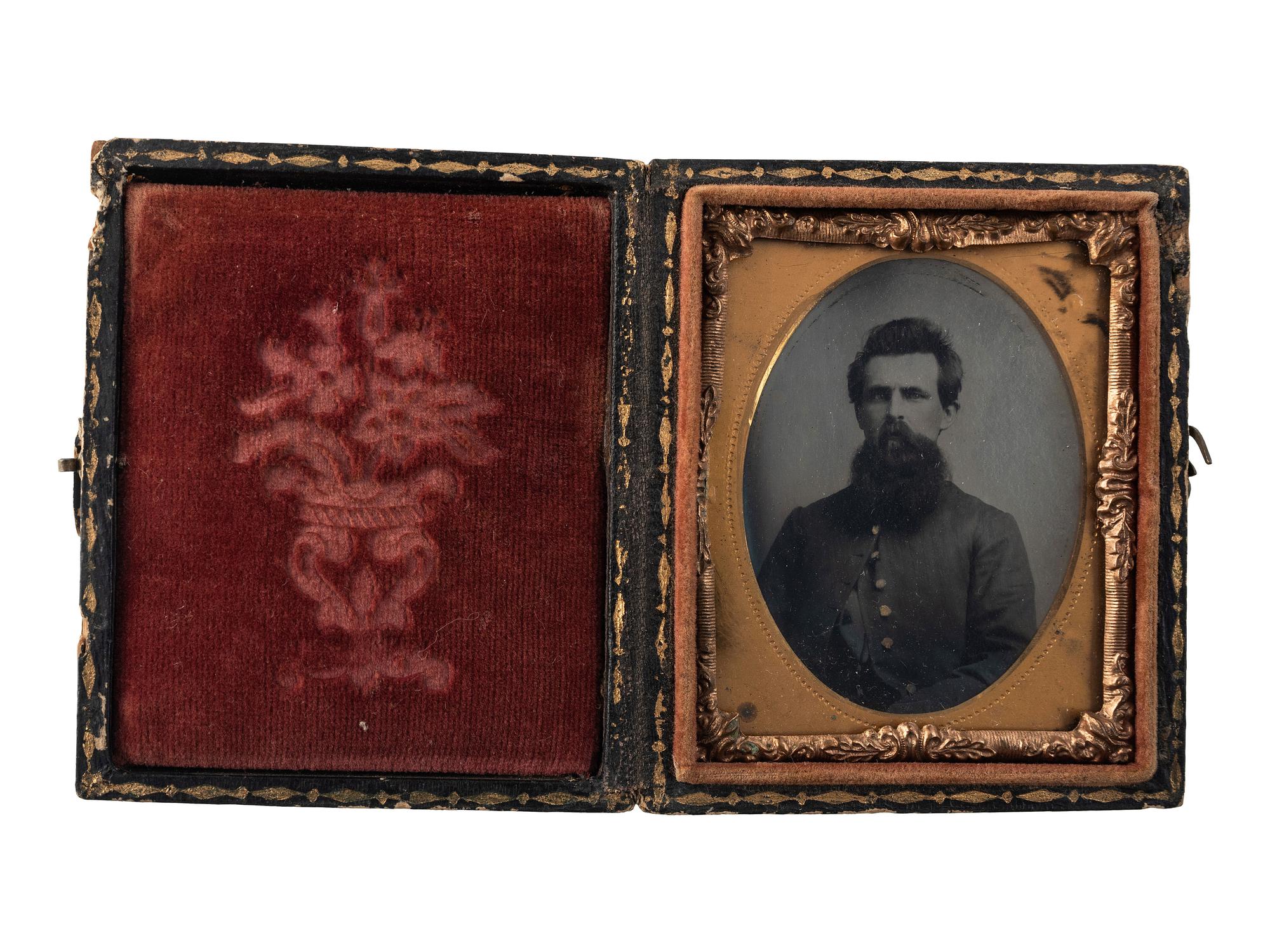 [CIVIL WAR]. A group of 7 images of Union soldiers, incl. ambrotype and tintypes.