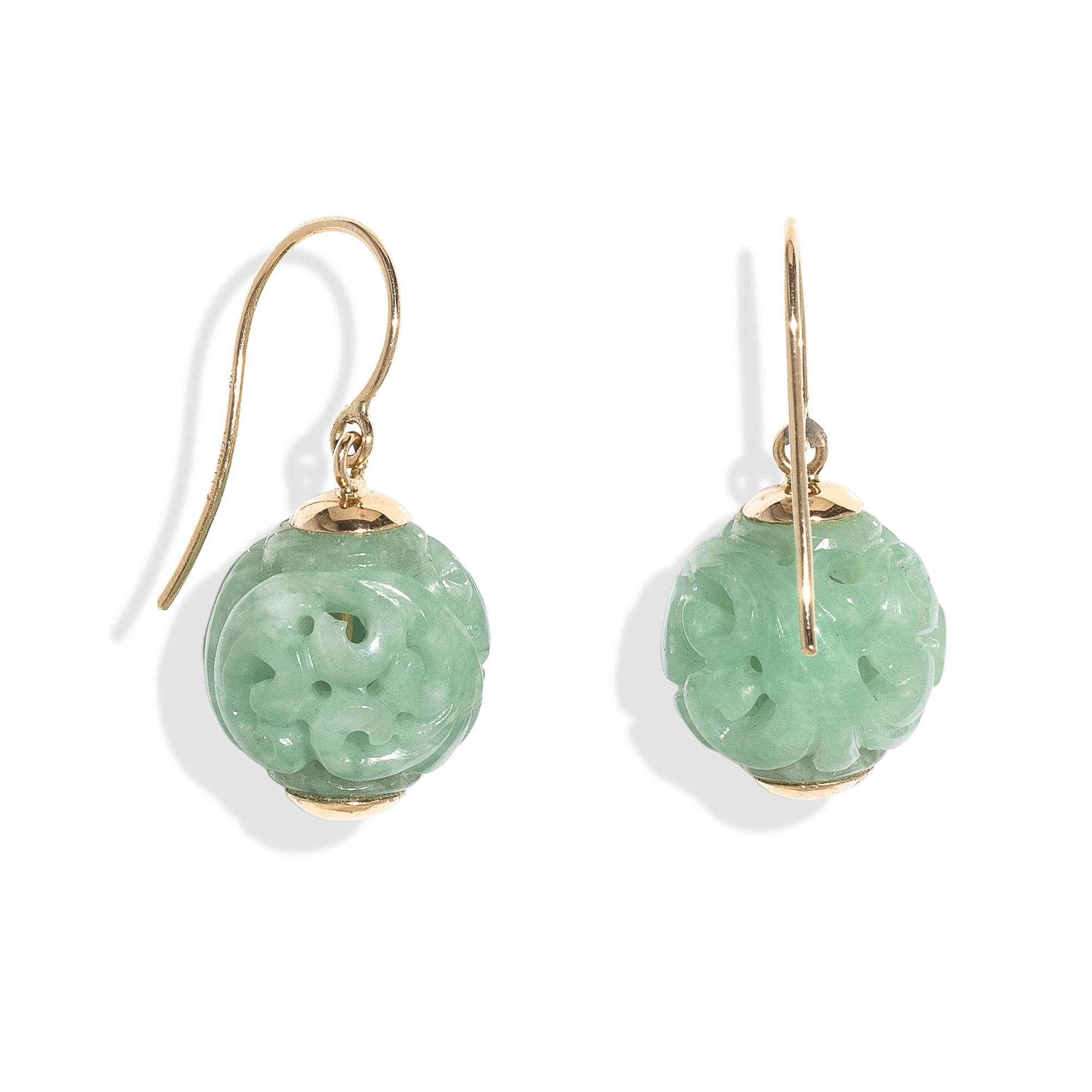 GUMPS, CARVED JADE AND YELLOW GOLD EARRINGS