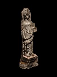 A Boeotian Terracotta Standing Figure with Casket