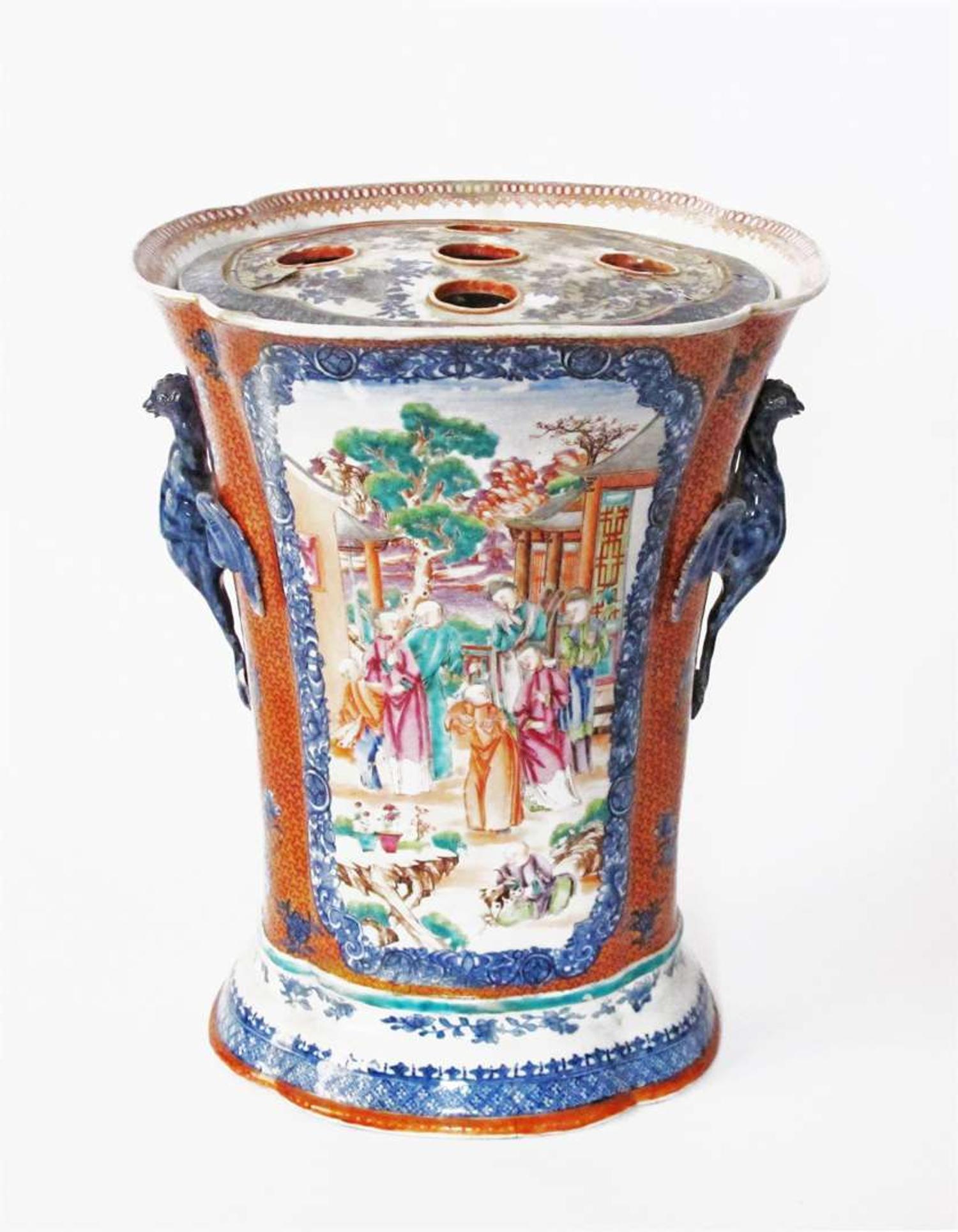 Large Chinese Export porcelain Rose Mandarin palette bough pot qianlong, 1770-1780