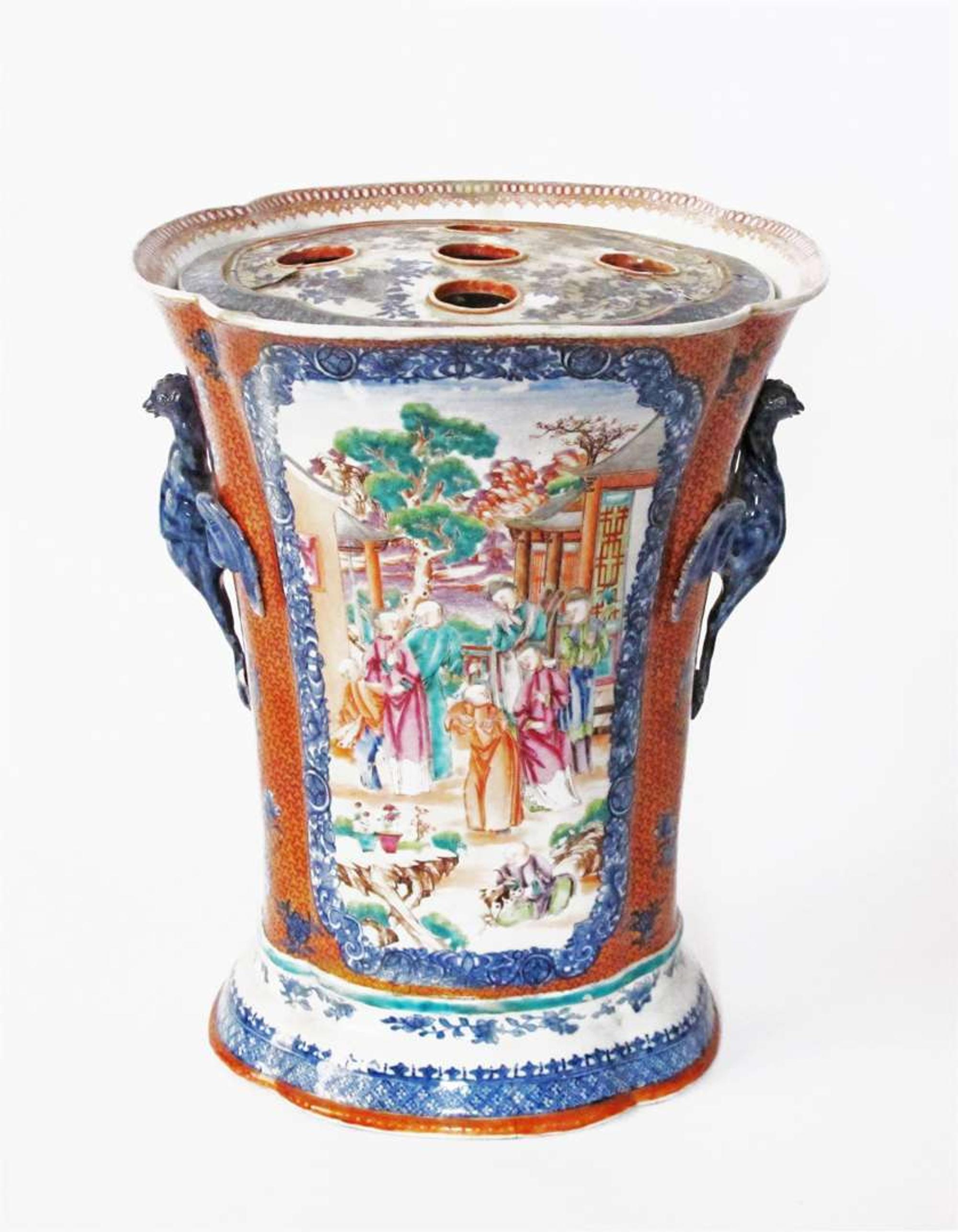 Large Chinese Export porcelain Rose Mandarin palette bough pot qianlong, 1770-1780