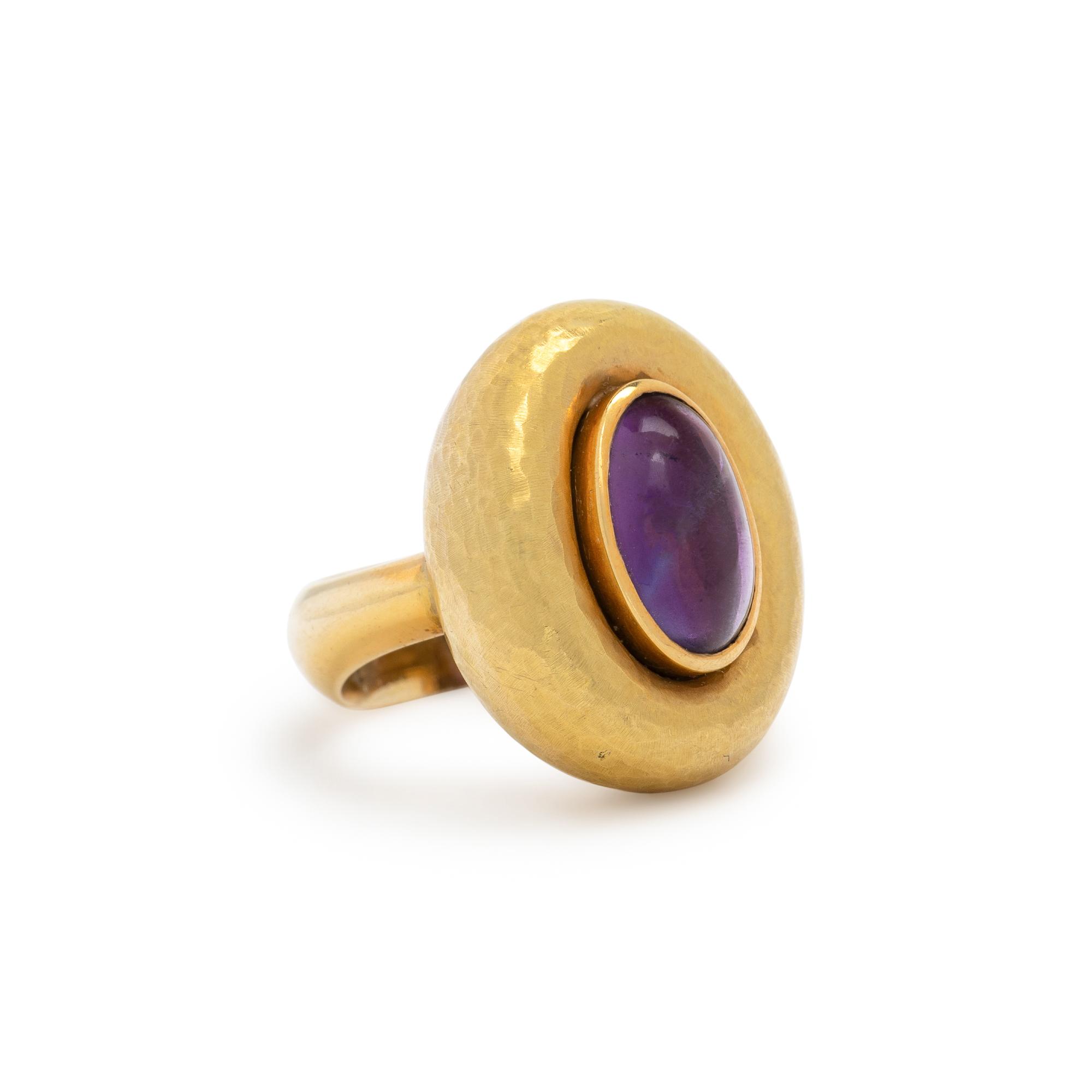 YELLOW GOLD AND AMETHYST RING