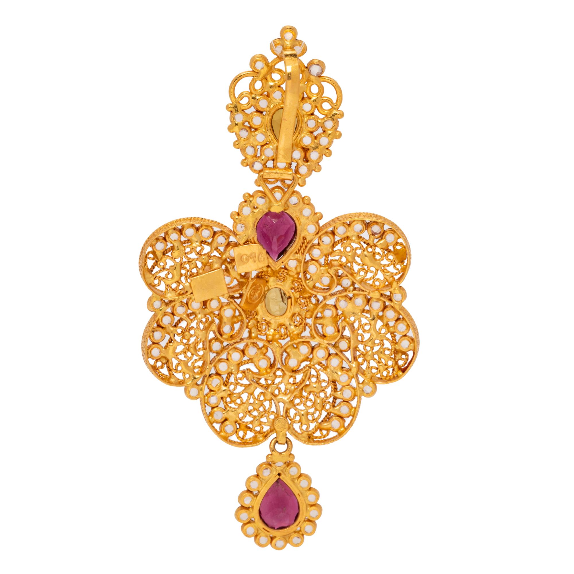 HIGH KARAT GOLD AND GEMSTONE PENDANT