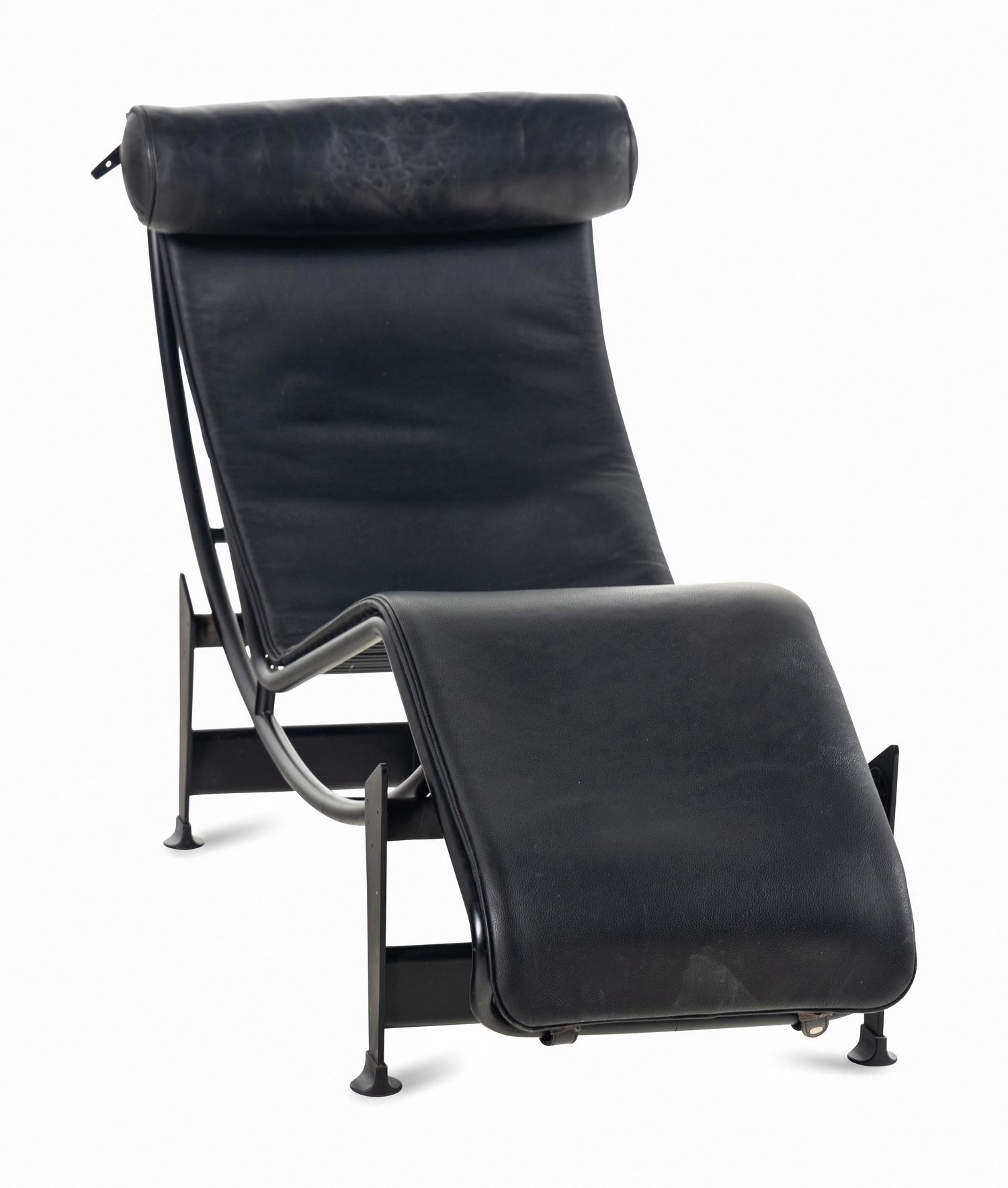 LC4 Adjustable Chaise Lounge Cassina, Italy