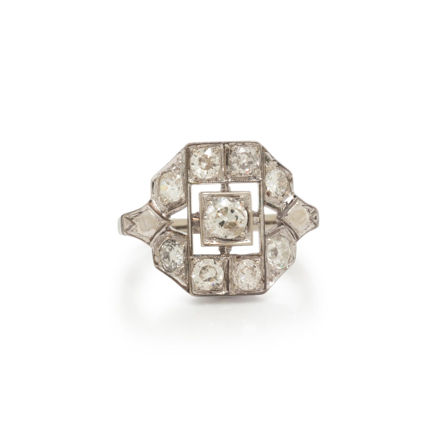 ANTIQUE, DIAMOND RING