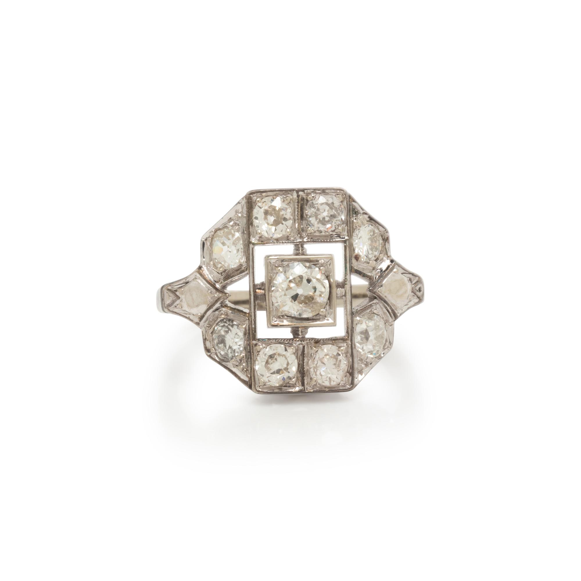 ANTIQUE, DIAMOND RING