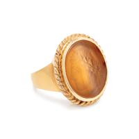 YELLOW GOLD AND HARDSTONE INTAGLIO RING