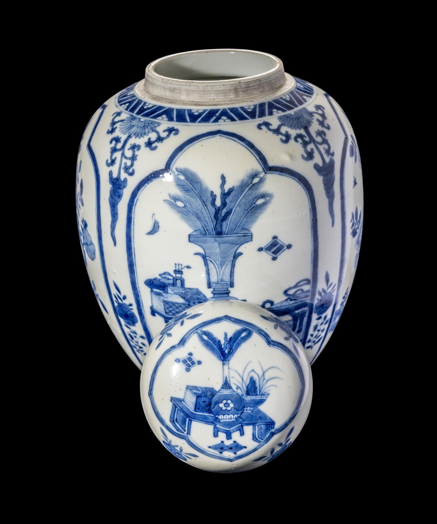 A Chinese Blue and White Porcelain Covered Jar