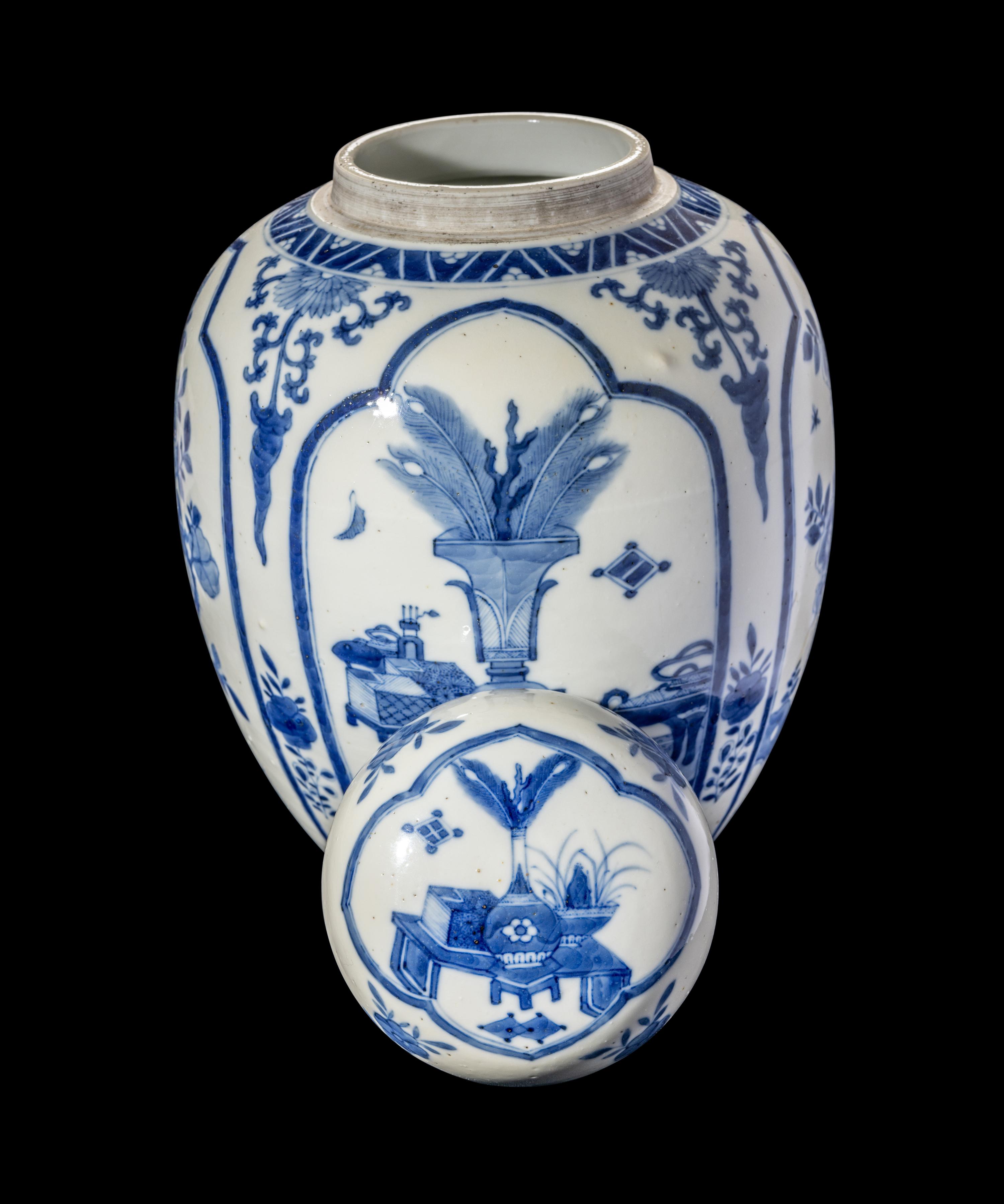 A Chinese Blue and White Porcelain Covered Jar