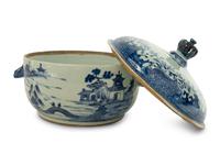 A Chinese Export Blue and White Porcelain Tureen — 19TH CENTURY